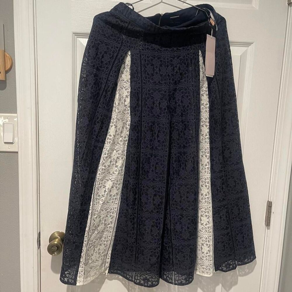 Disaya white and navy lace top and pants set - Picture 4 of 5